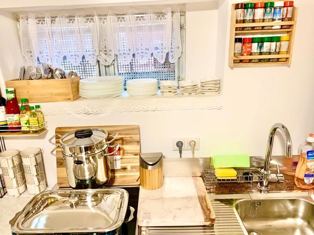 New Mitte Free Snack Hot Tea And Coffee Хостел Берлин